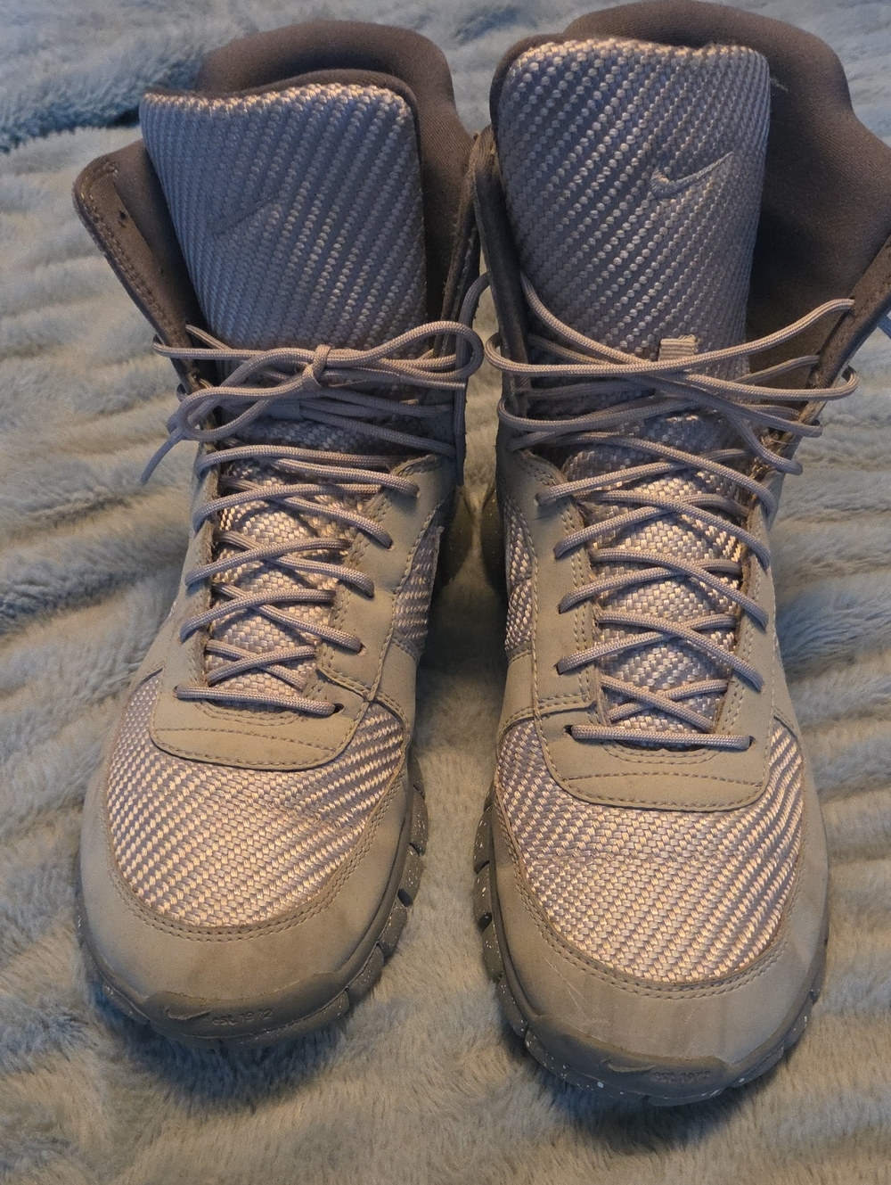 Nike Free Grey High-Top Athletic Boots. SZ 11.5
